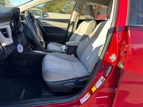 Used 2016 Toyota Corolla LE image 8