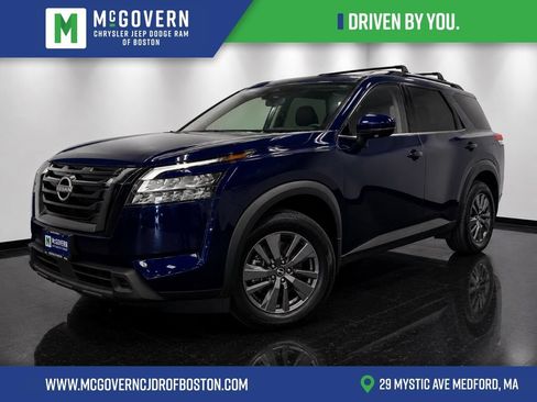 Used 2024 Nissan Pathfinder SV w/ Black Appearance Package AWD/4WD image 1