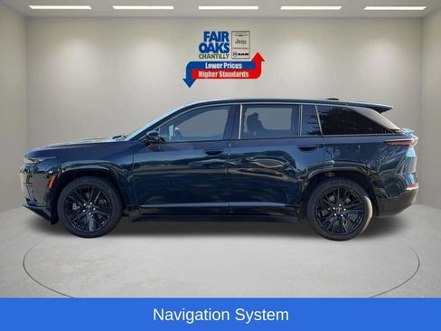 Used 2024 Jeep Wagoneer Launch Edition AWD/4WD image 11