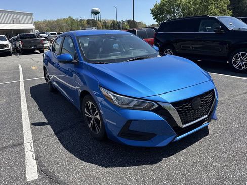 Used 2022 Nissan Sentra SV w/ Lighting Package image 2