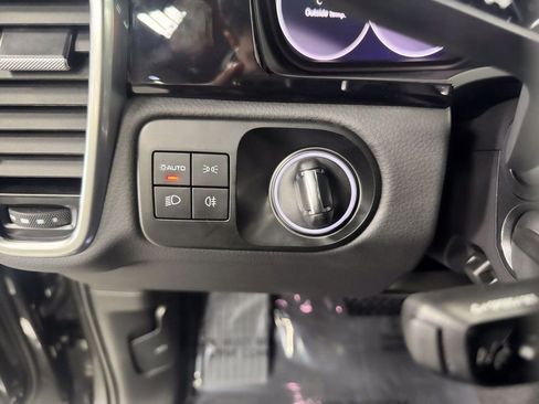 Used 2023 Porsche Cayenne Coupe image 10