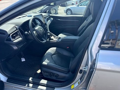 Used 2023 Toyota Camry XSE w/ Navigation Package FWD image 6