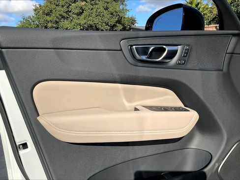 New 2026 Volvo XC60 B5 Plus w/ Protection Package Premier image 24