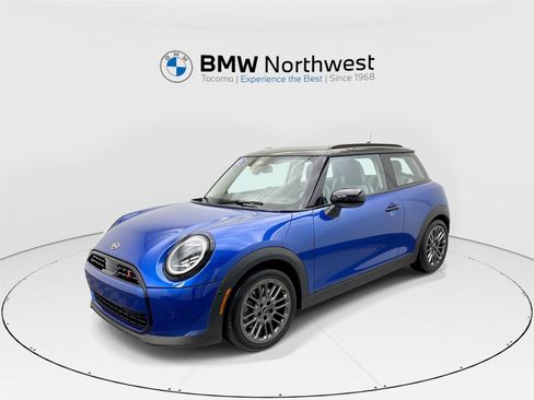 Used 2025 MINI Cooper S image 1