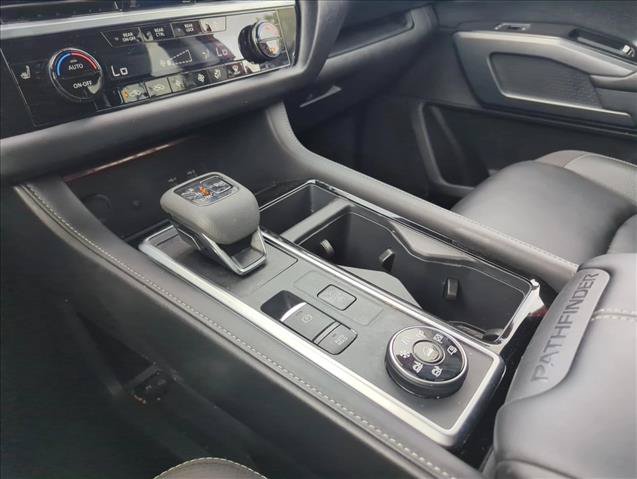 Certified 2025 Nissan Pathfinder SL AWD/4WD image 15
