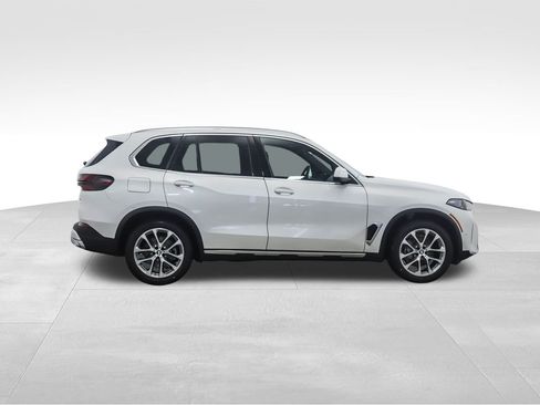 New 2026 BMW X5 xDrive40i w/ Climate Comfort Package image 6