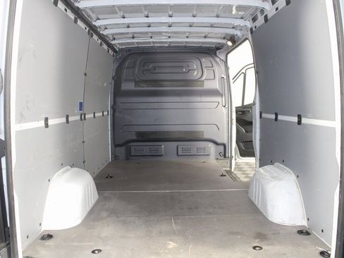 Used 2021 Mercedes-Benz Sprinter 2500 image 13