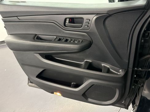 Certified 2024 Honda Odyssey Sport image 13