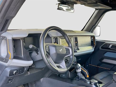 Used 2023 Ford Bronco Badlands w/ Sasquatch Package image 9