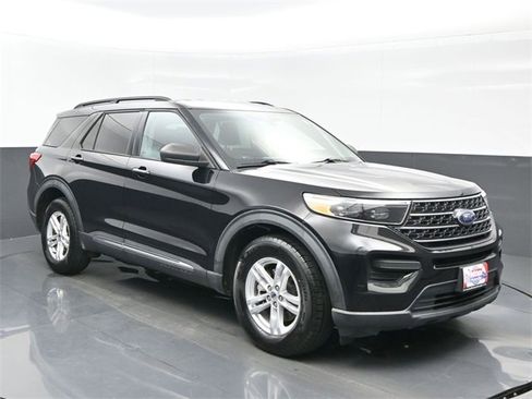Used 2020 Ford Explorer XLT w/ Comfort Package image 8