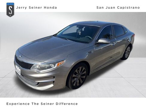 Used 2017 Kia Optima LX w/ Option Group 014 image 1