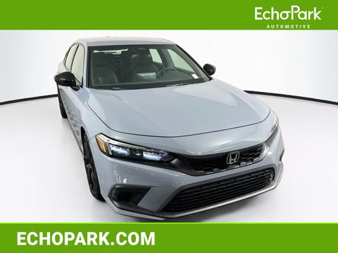 Used 2022 Honda Civic Sport image 1