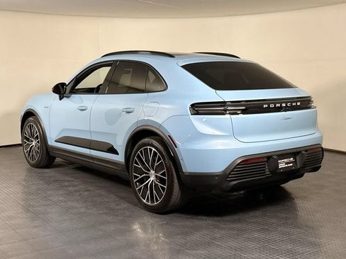 Certified 2025 Porsche Macan Electric RWD image 3