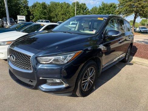 Used 2018 INFINITI QX60 Luxe w/ Premium Plus Package AWD/4WD image 3