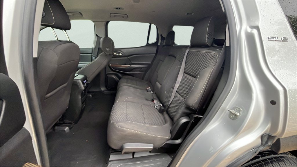 Used 2017 GMC Acadia SLE FWD image 16