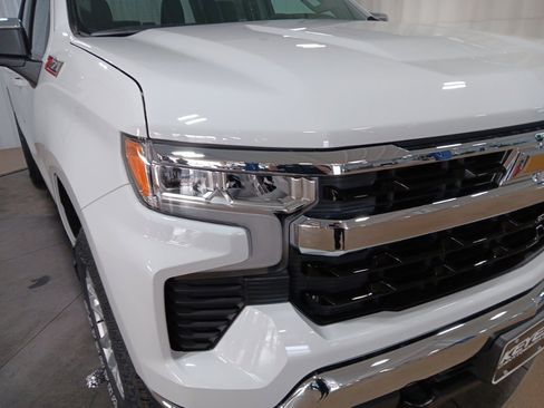 New 2026 Chevrolet Silverado 1500 LT w/ Z71 Off-Road Package image 13