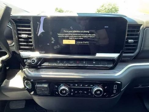New 2026 GMC Sierra 2500 SLT w/ LPO, Black Badging Package AWD/4WD image 22