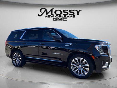 Used 2021 GMC Yukon Denali w/ Denali Ultimate Package image 3