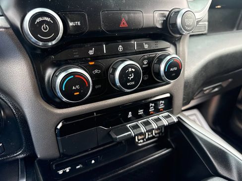 Used 2019 RAM 1500 Big Horn AWD/4WD image 46