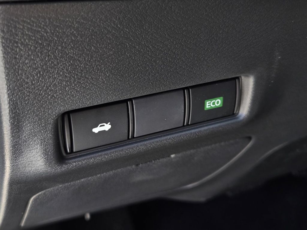 New 2027 Nissan Sentra S w/ Floor Mat Package FWD image 16