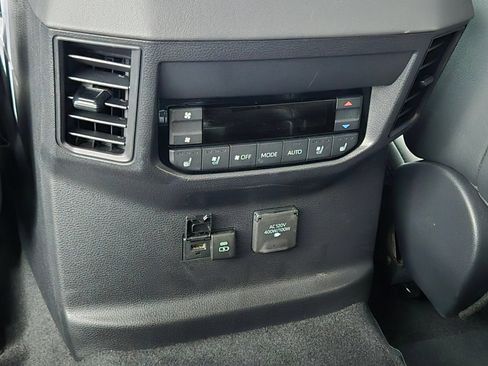 Used 2025 Toyota Sequoia Capstone AWD/4WD image 14