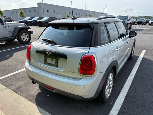 Used 2016 MINI Cooper 4-Door Hardtop FWD image 6