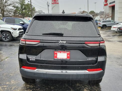 Used 2024 Jeep Grand Cherokee Limited image 5