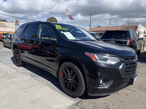 Used 2021 Chevrolet Traverse Premier w/ Redline Edition image 11