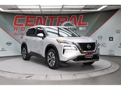 Used 2023 Nissan Rogue SV w/ SV Premium B Package