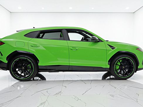 Used 2021 Lamborghini Urus AWD/4WD image 20