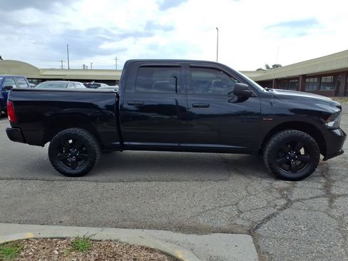 Used 2016 RAM 1500 ST AWD/4WD image 6