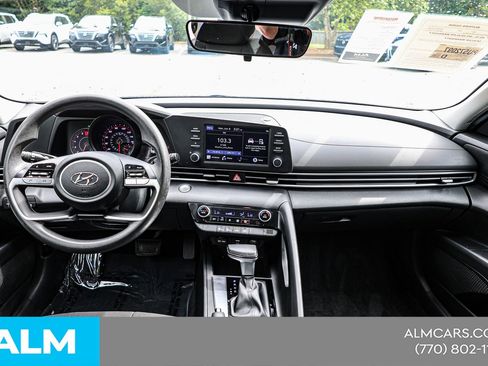 Used 2023 Hyundai Elantra SEL FWD image 23