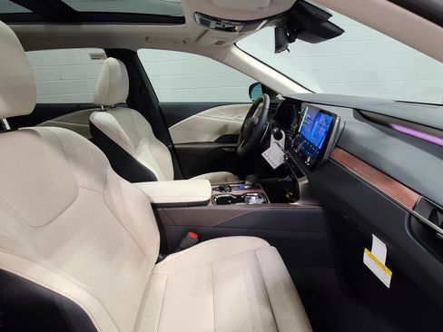 Used 2026 Lexus RX 450h AWD w/ Convenience Package image 42
