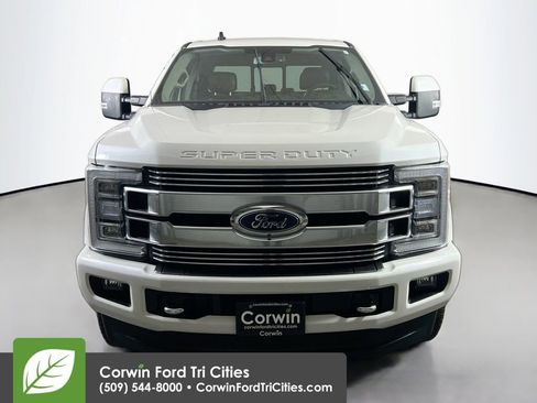 Used 2019 Ford F350 Limited AWD/4WD image 4