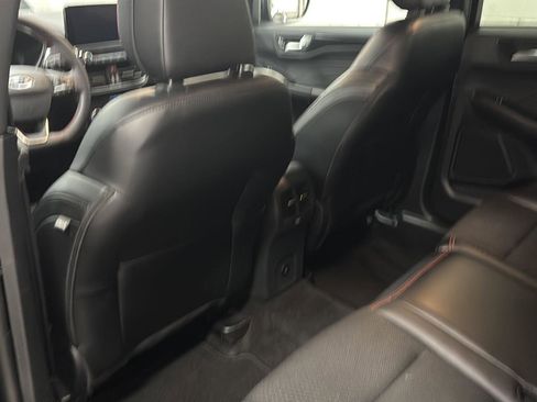 Used 2025 Ford Escape ST-Line AWD/4WD image 29