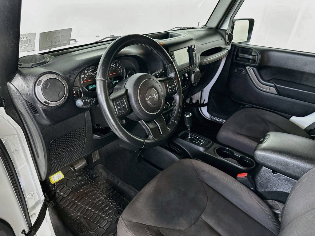Used 2015 Jeep Wrangler Unlimited Sport w/ Quick Order Package 24S AWD/4WD image 30