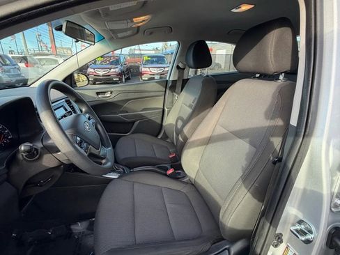 Used 2021 Hyundai Accent SE image 15