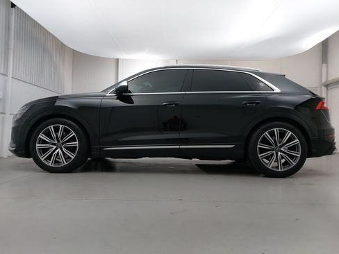Used 2023 Audi SQ8 Prestige AWD/4WD image 2