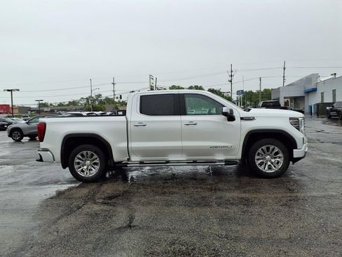 Used 2024 GMC Sierra 1500 Denali w/ Technology Package AWD/4WD image 16