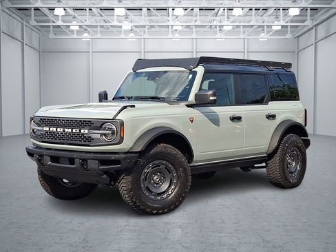 Used 2024 Ford Bronco Badlands AWD/4WD image 5