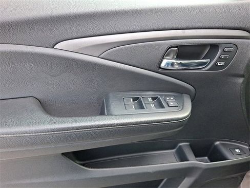 Used 2023 Honda Ridgeline RTL image 12