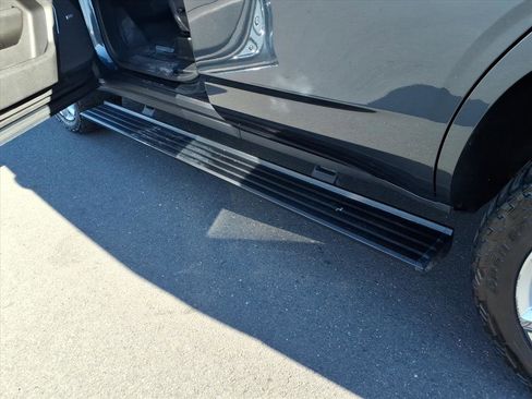 Used 2021 Chevrolet Tahoe High Country w/ Premium Package image 23