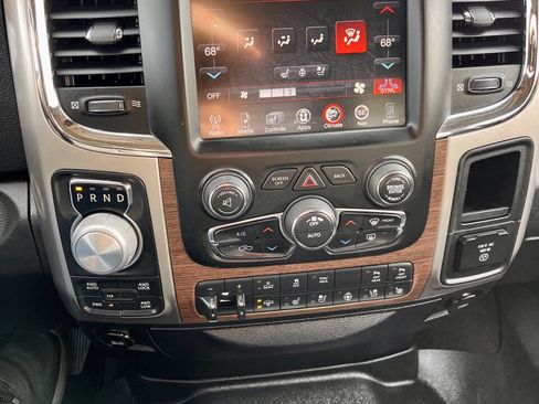 Used 2017 RAM 1500 Laramie w/ Convenience Group image 12