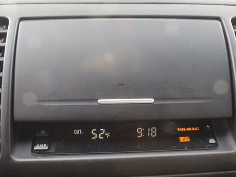 Used 2005 Subaru Outback 3.0R L.L. Bean image 27