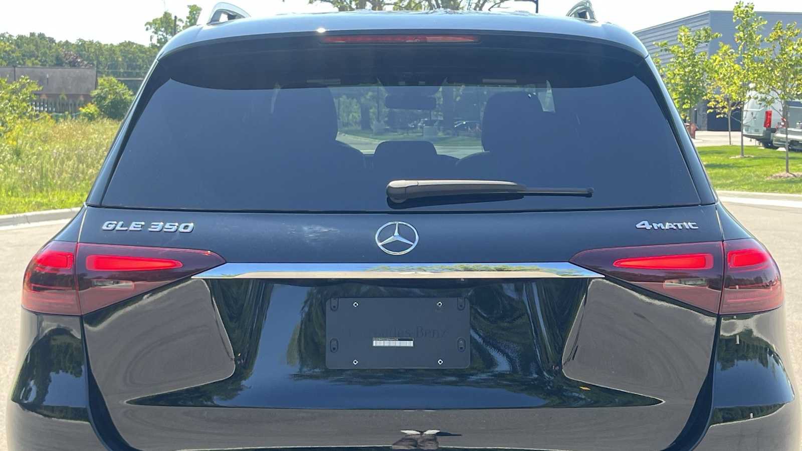 Certified 2025 Mercedes-Benz GLE 350 4MATIC image 17