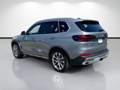 Used 2026 BMW X5 sDrive40i RWD image 5