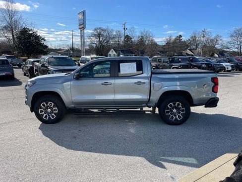 Used 2024 Chevrolet Colorado Z71 w/ Z71 Convenience Package 2 image 46