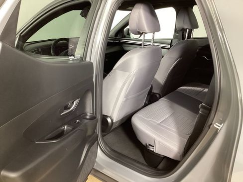 Used 2023 Hyundai Santa Cruz SEL Premium AWD/4WD image 23