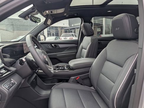 New 2026 Buick Enclave Sport Touring w/ Power Package image 5