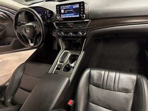 Used 2021 Honda Accord Touring image 40